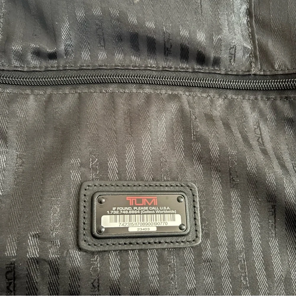 TUMI Garment Bag Travel Black Luggage Cover Full Suits Bifold Nylon 234D3